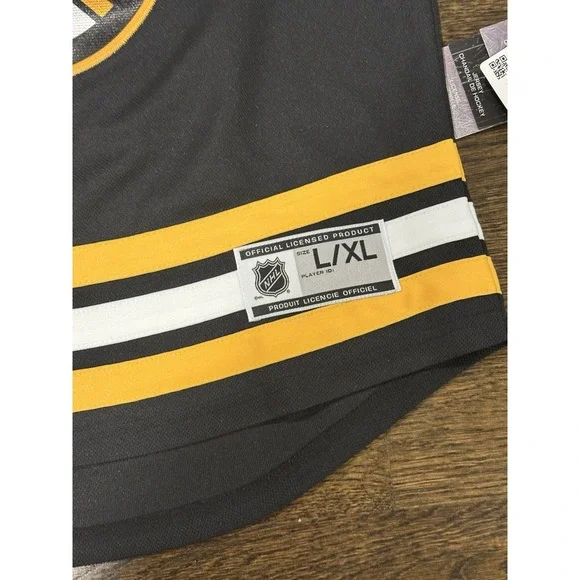 NWT Boston Bruins David Pastrnak #88 NHL Hockey Jersey Youth Kids L/XL $120 (1)